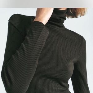Zara Black Ribbed Knit Turtleneck Sweater